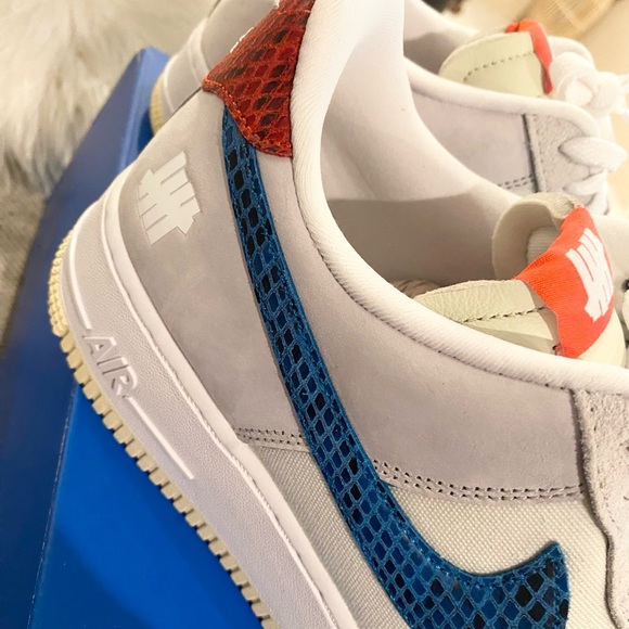 Nike Air Jordan 1 - Picture 4 of 5